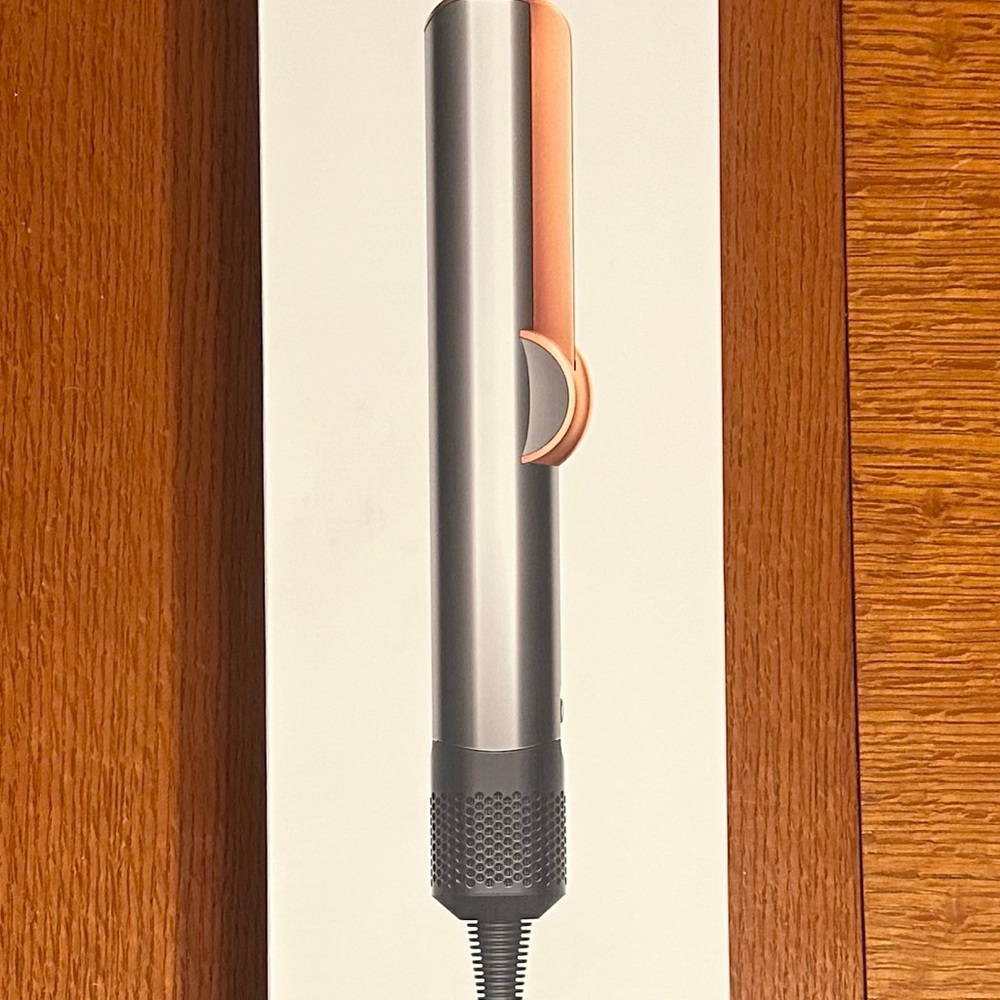 Dyson Airstraight